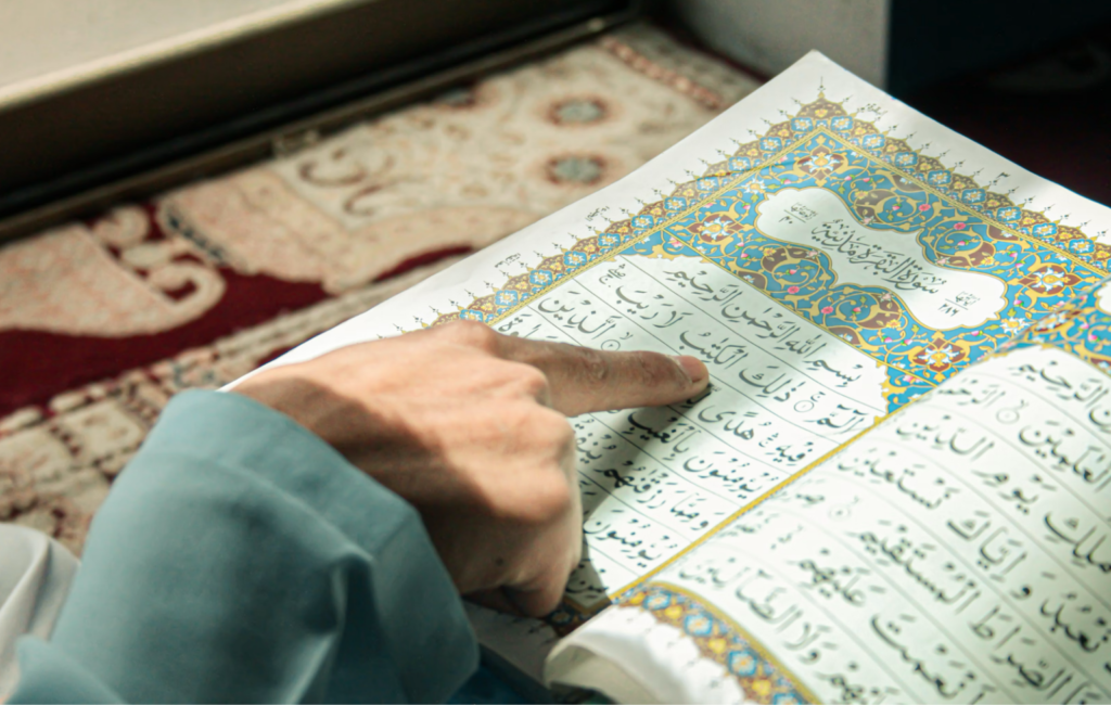 Best Online Quran Classes for Adults in the United Kingdom
